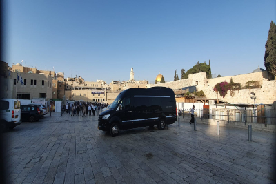  אוטובוס כיוון אחד לפטרה מתל אביב או מירושלים, ים המלח או אילת 